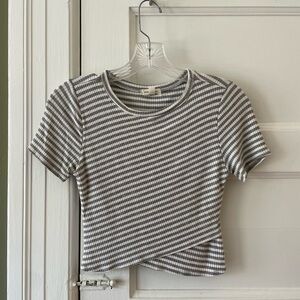 UO Silence + Noise Striped Crop Top